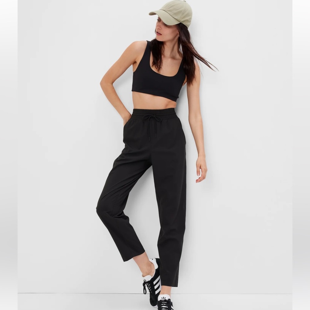 GapFit High Rise Runaround Pants Size L